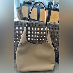Coach - Brooklyn 28 Shoulder Bag
Natural Tan Brass Leather